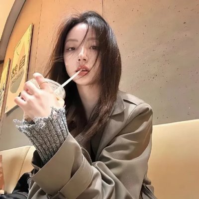 龙纹身的女鬼入镜
